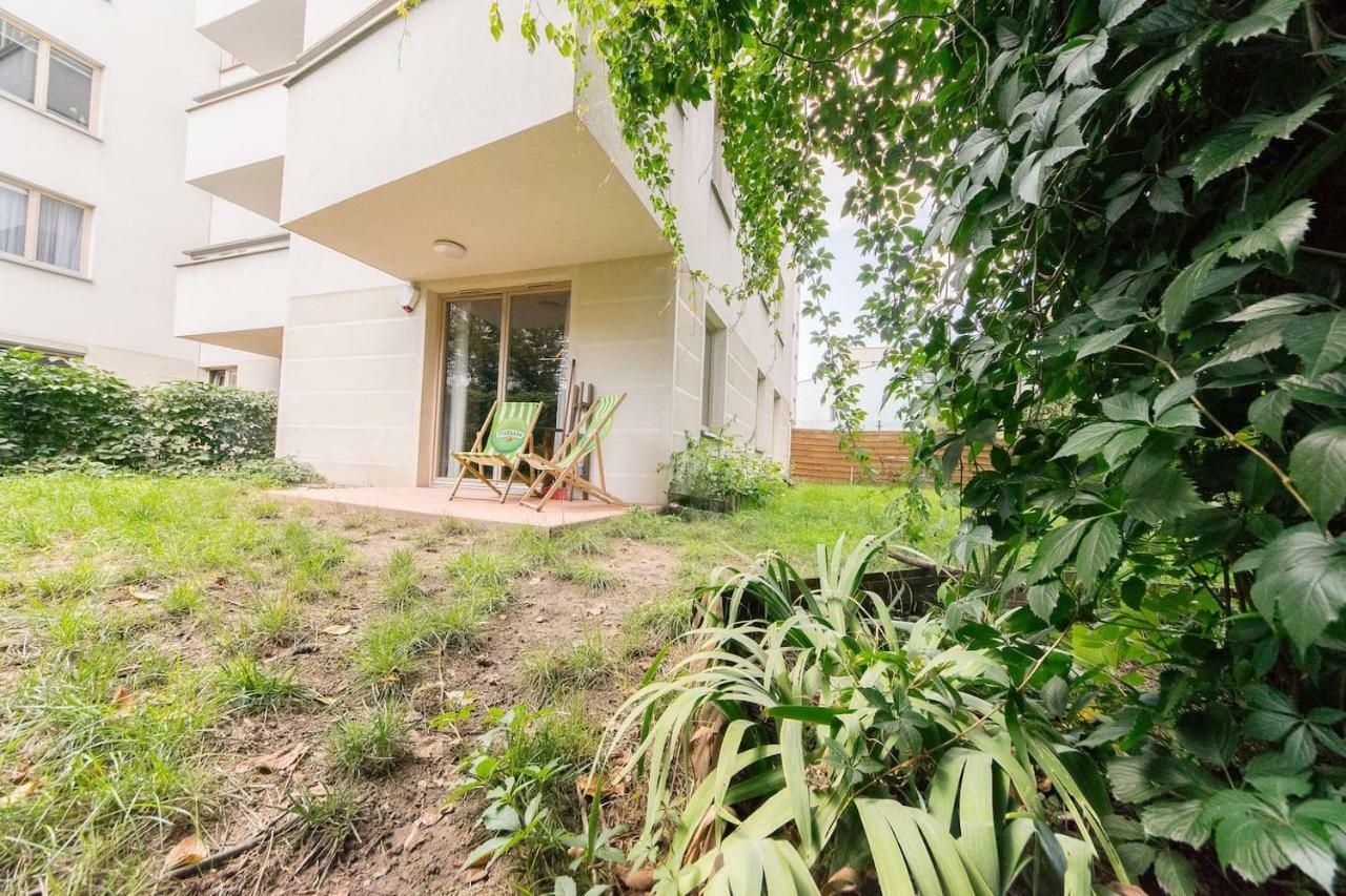 Private Garden In City Center P4You Pl Krakau Exterior foto